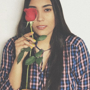 Meet your Posher, Miriam